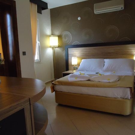 Ayvalik Beach Hotel Habitación foto