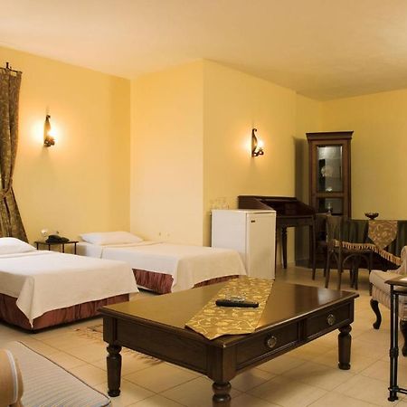 Ayvalik Beach Hotel Habitación foto